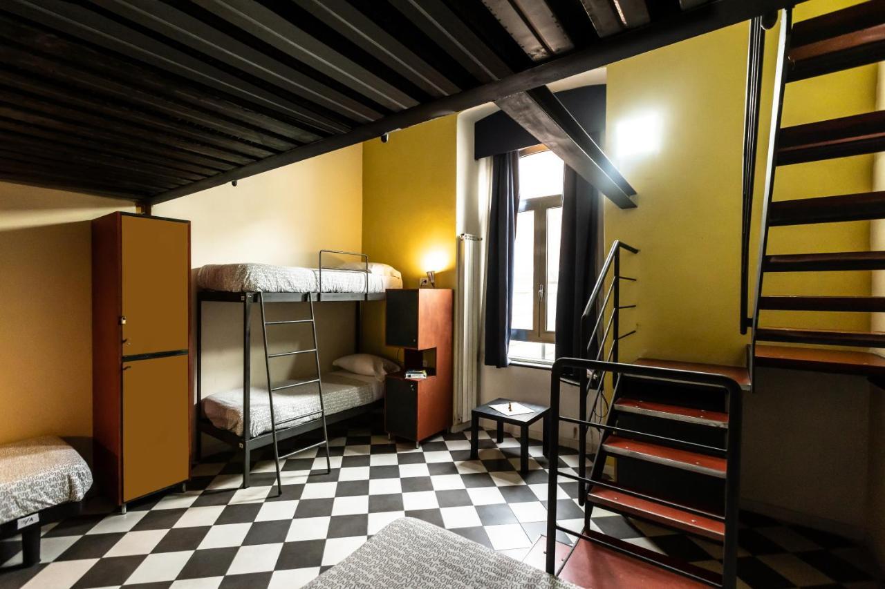 Fabric Hostel Портичи Экстерьер фото