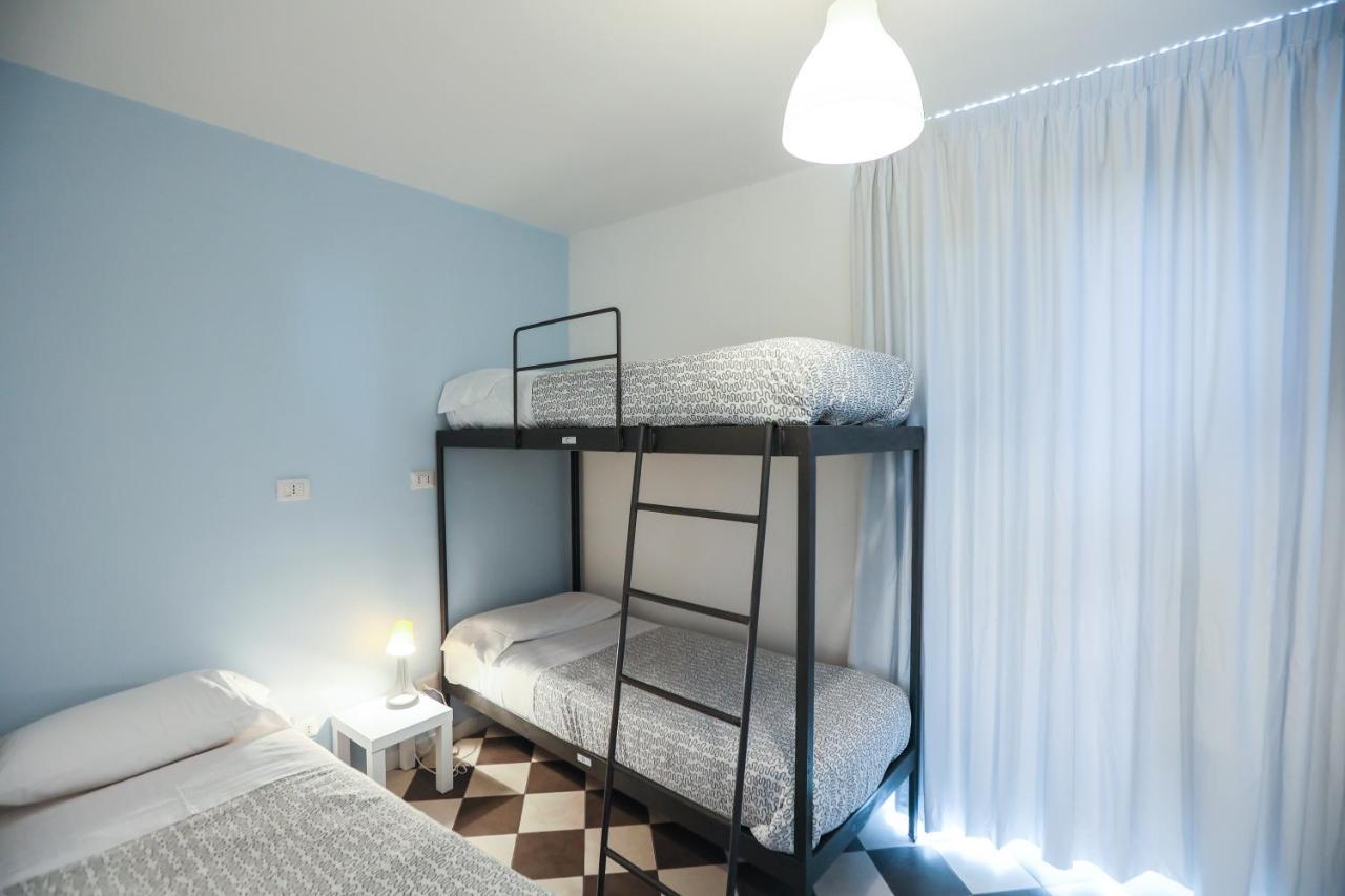Fabric Hostel Портичи Экстерьер фото